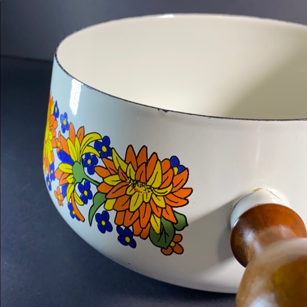 Vintage Fondue Pot - Picture 11 of 14